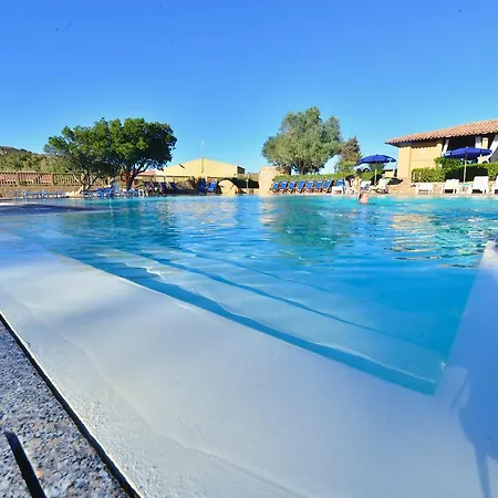 Residenze Sporting * Trinità dʼAgultu